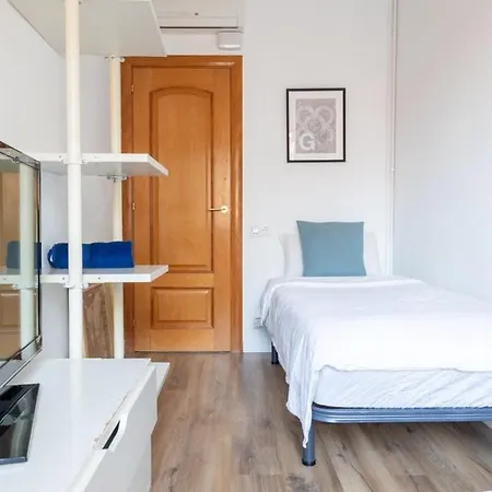 Sagrada Familia Views, Big And Bright Apartamento